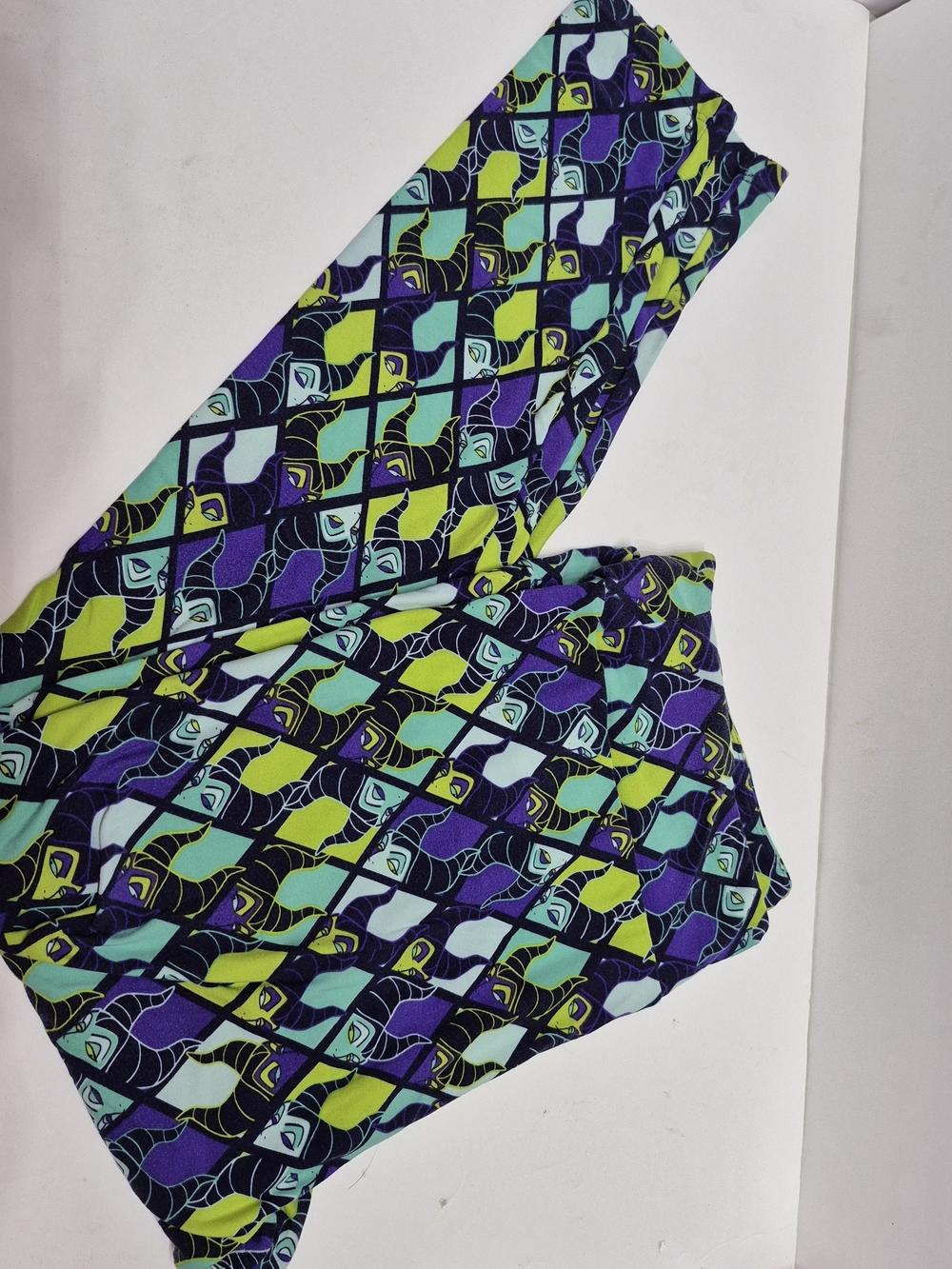 LuLaRoe Disney Maleficent Leggings Tall Curvy 2